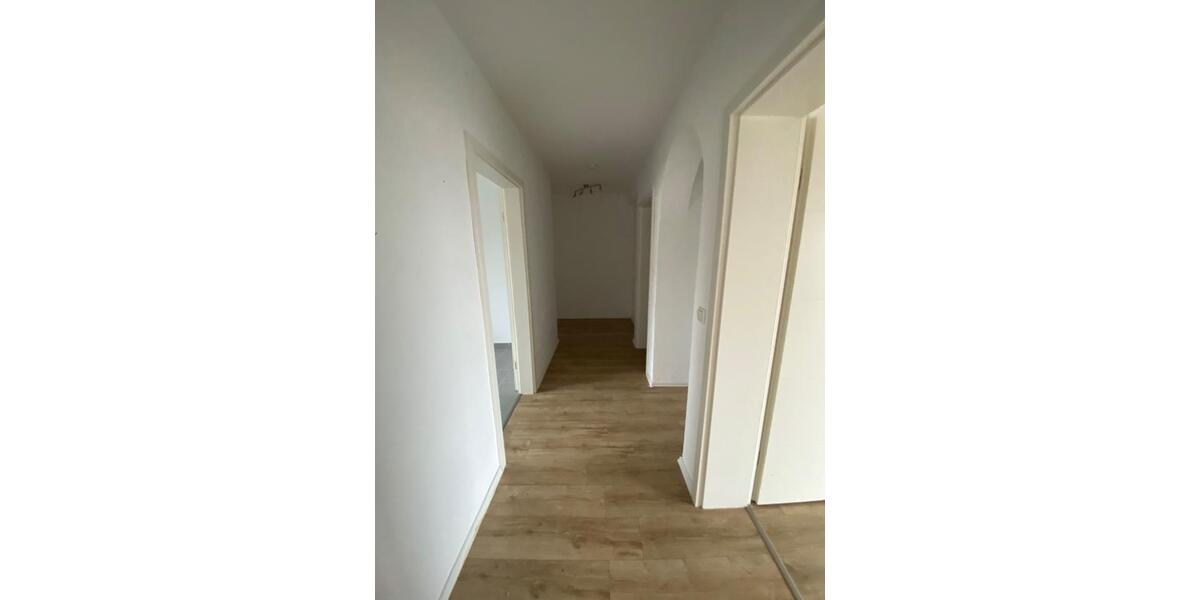 Etagenwohnung Lünen - 3 Zimmer, 80 m&sup2;, 600&euro; | Angebot:27602073