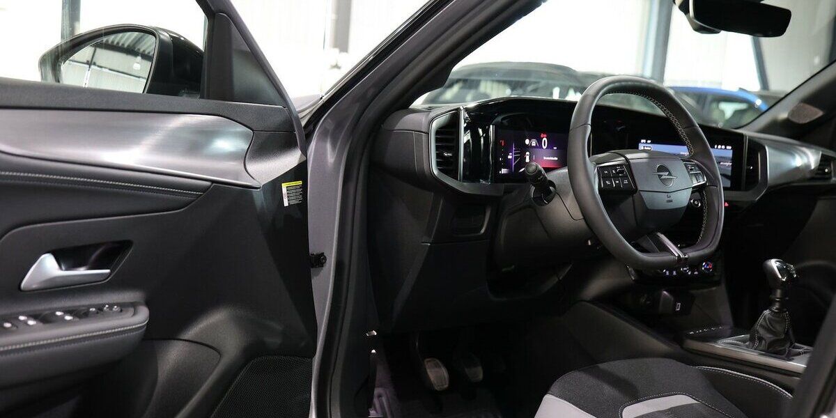 Opel Mokka 1.2 T GS-LINE SPORT TECH GREY & BLACK TOP 22.000 km 21.555 &euro; Hamm 59077