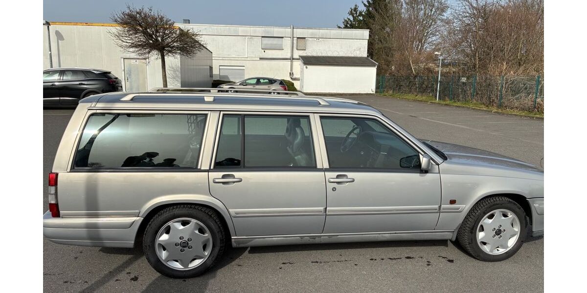 Volvo 960 411.000 km 2.350 &euro; Recklinghausen 45657