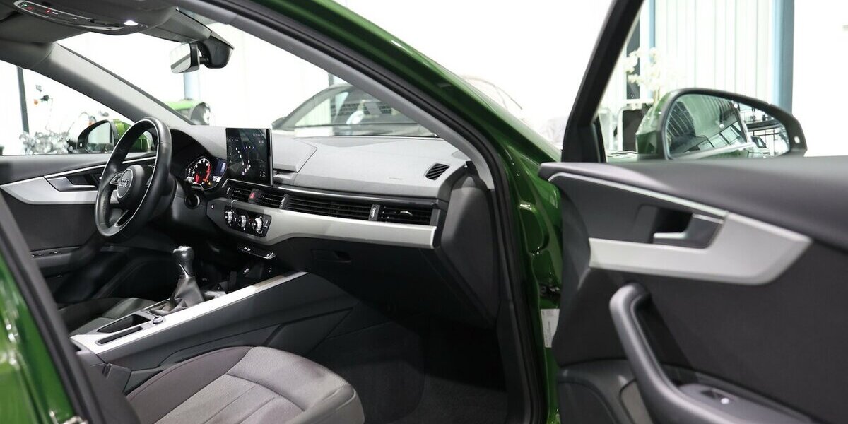 Audi A4 Avant 35 TFSI BUSINESS / LED / NAVI+ / AHK 105.000 km 17.777 &euro; Hamm 59077