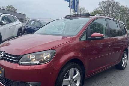 VW Touran 157.000 km 9.990 &euro; Datteln 45711