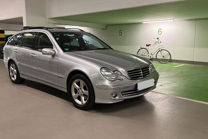 Mercedes-Benz C 220 197.777 km 5.250 &euro; Dortmund 44229