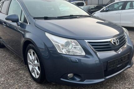 Toyota Avensis 214.843 km 3.900 &euro; Hamm 59067