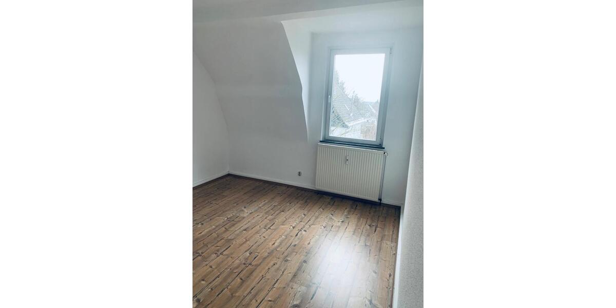 Dachgeschoßwohnung Marl - 2 Zimmer, 55 m&sup2;, 300&euro; | Angebot:25084982