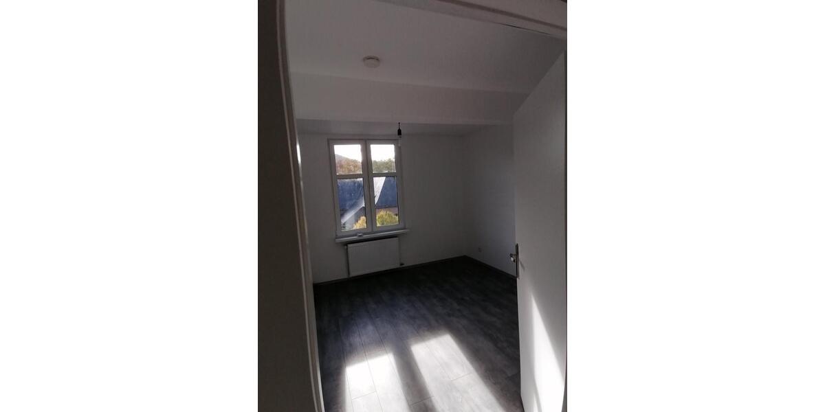 Dachgeschoßwohnung Iserlohn Grüne - 3 Zimmer, 60 m&sup2;, 520&euro; | Angebot:25478956