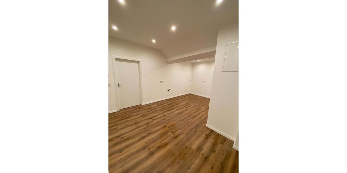 Dachgeschoßwohnung Iserlohn - 1 Zimmer, 65 m&sup2;, 600&euro; | Angebot:26429943