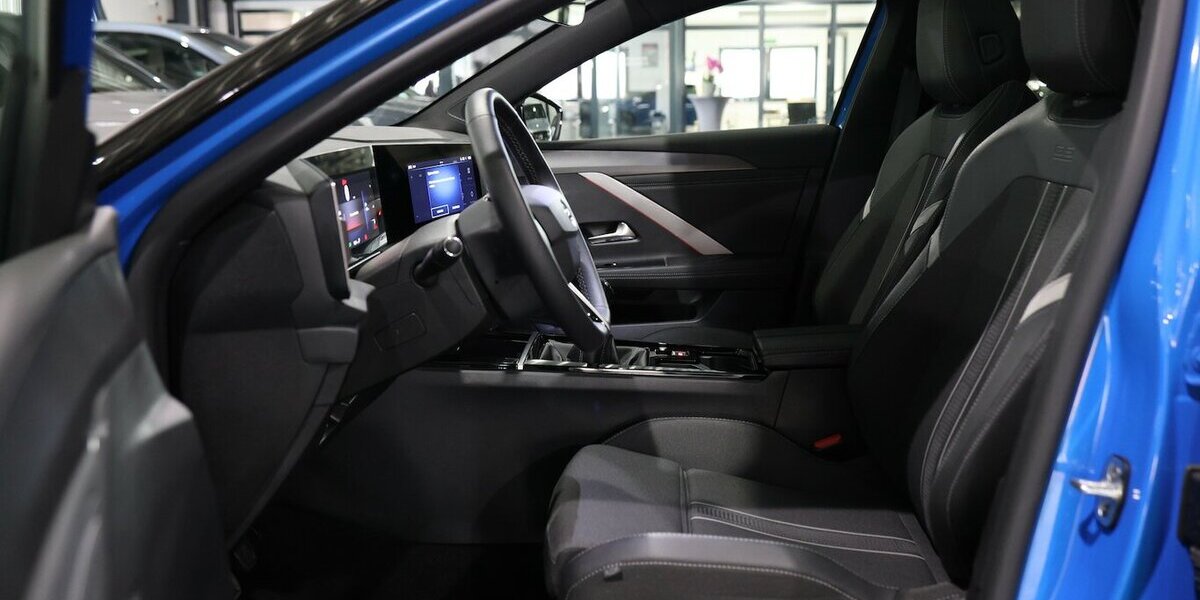 Opel Astra L ST T GS-SPORT BLUE & BLACK / PANORAMA 9.000 km 22.888 &euro; Hamm 59077