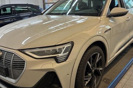 Audi e-tron 128.706 km 27.889 &euro; Hagen 58091