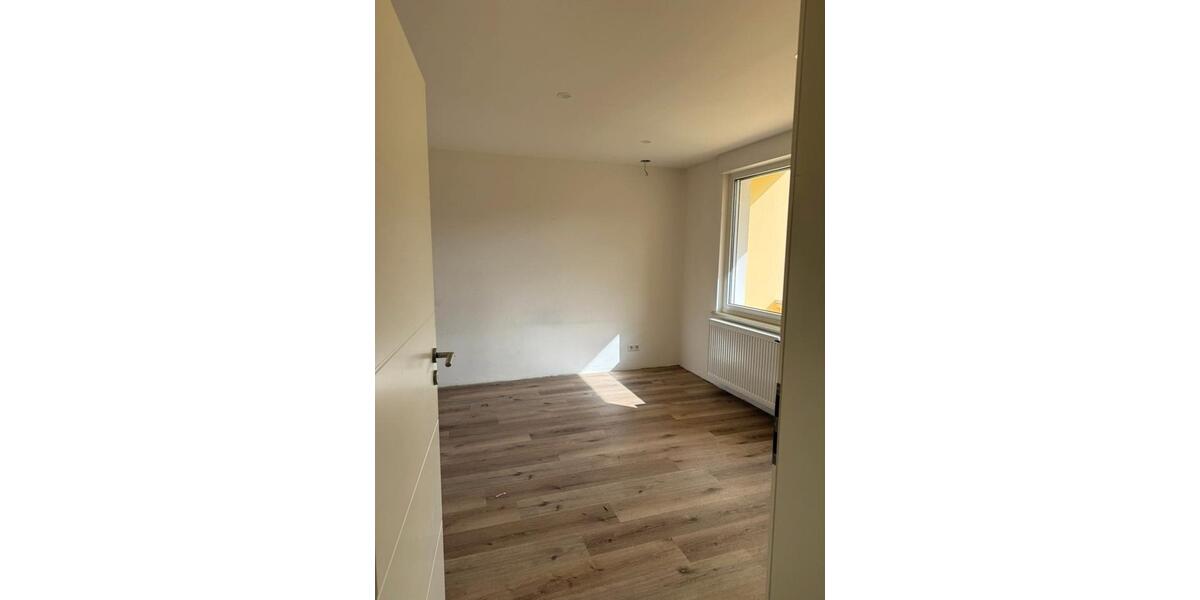 Erdgeschoßwohnung Holzwickede - 3 Zimmer, 71 m&sup2;, 670&euro; | Angebot:25992988