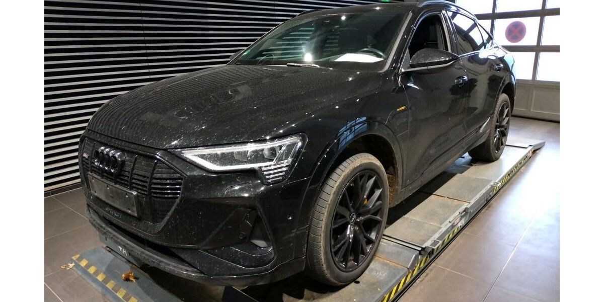 Audi e-tron 76.330 km 36.660 &euro; Hagen 58091