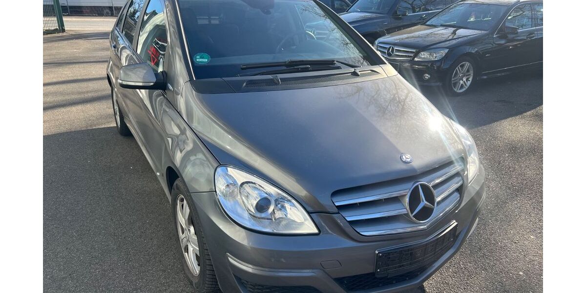 Mercedes-Benz B 180 60.000 km 7.499 &euro; Recklinghausen 45663