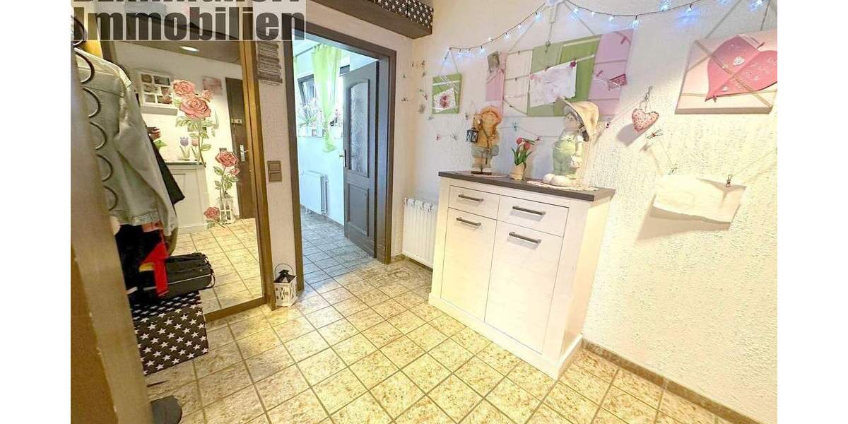 Mehrfamilienhaus, Wohnhaus Holzwickede - 498.000&euro; | Angebot:25695716