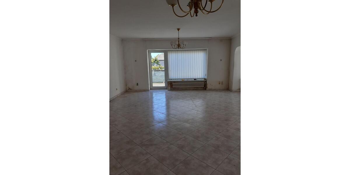 Etagenwohnung Hamm - 3 Zimmer, 142 m&sup2;, 150.000&euro; | Angebot:26754330
