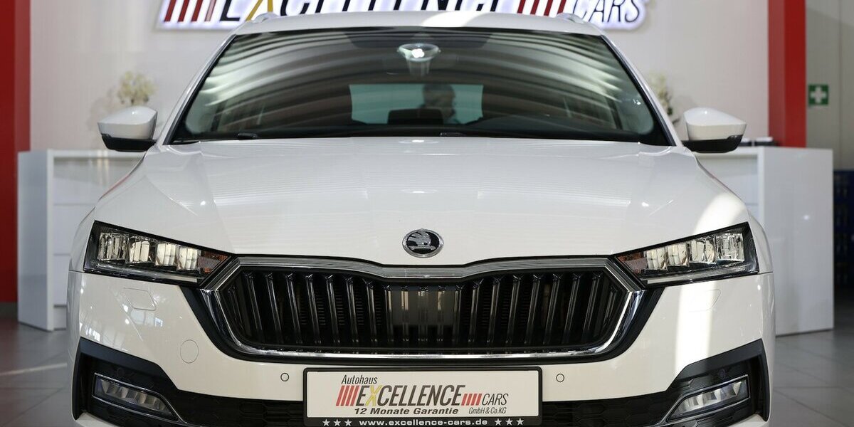Skoda Octavia Combi 2.0 TDI FIRST-EDITION WHITE / LED 152.000 km 15.881 &euro; Hamm 59077