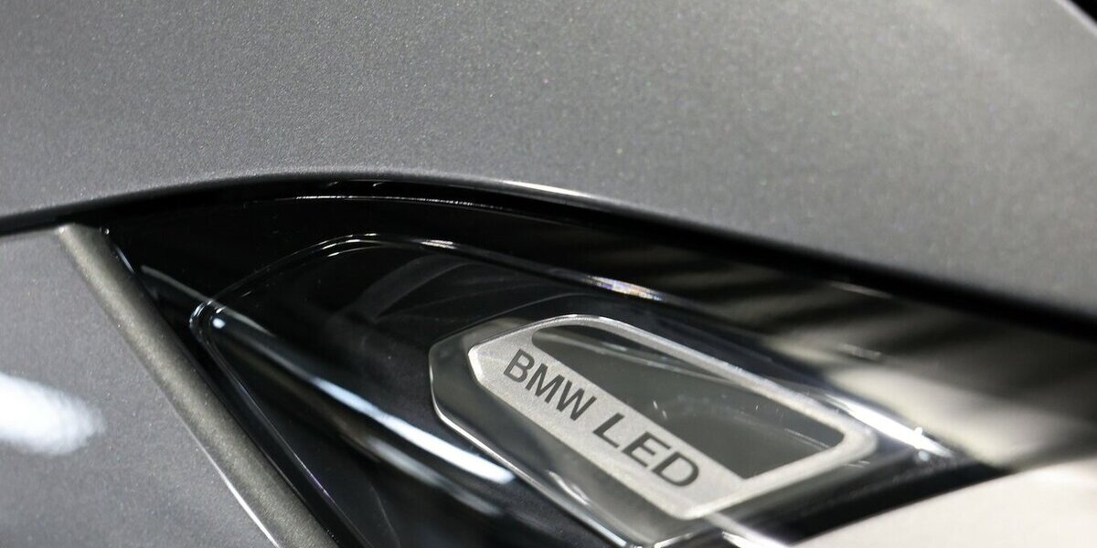 BMW 320d Touring xDrive SPORT / CURVED+NAVI+APPLE 32.000 km 29.993 &euro; Hamm 59077