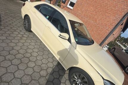Mercedes-Benz E 220 540.000 km 3.000 &euro; Hamm 59065