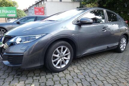 Honda Civic 98.700 km 9.800 &euro; Bochum 44809